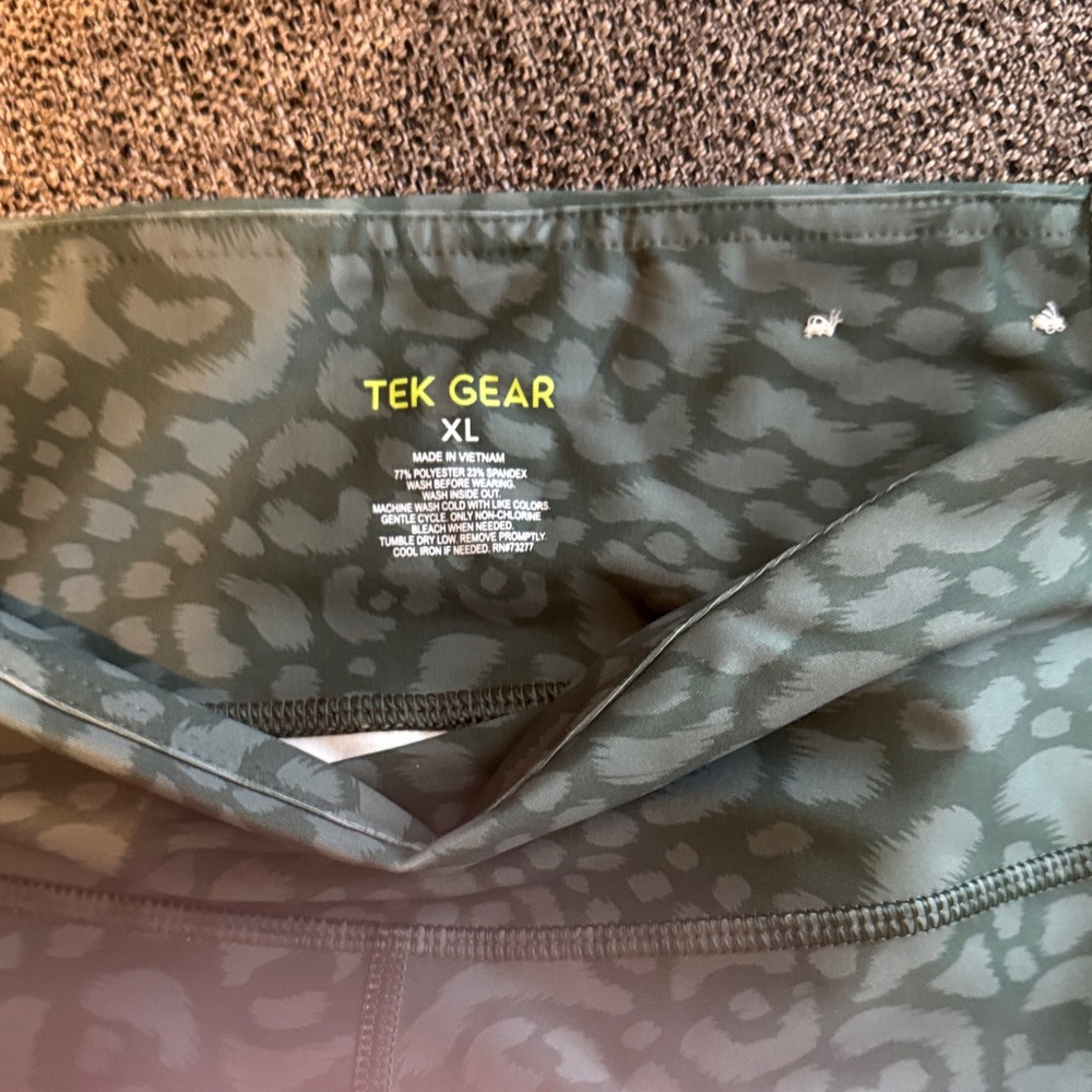 Tek Gear Dark Green Animal Print bike shorts